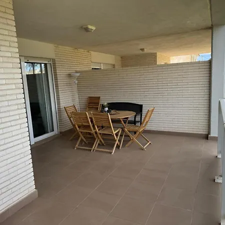 Bajo Con Jardin Junto A La Playa * Dénia